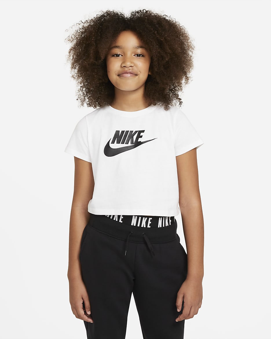 Nike Sportswear Older Kids Girls Cropped T Shirt. Nike UK